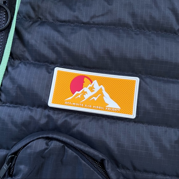 🎊HP!!🎉🖤 NWT🖤 OFF-WHITE Packable Hooded Puffer Jacket - Picture 6 of 16